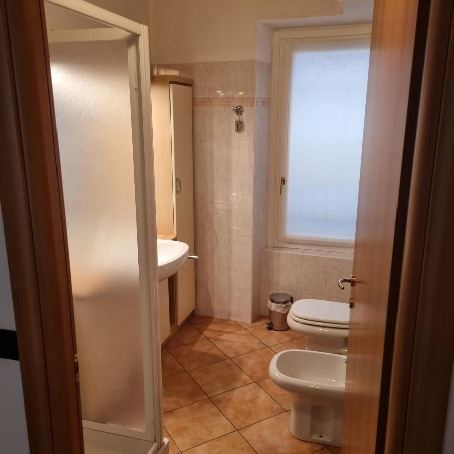 Casa Vacanze Il Tuffetto Olginate Exterior foto